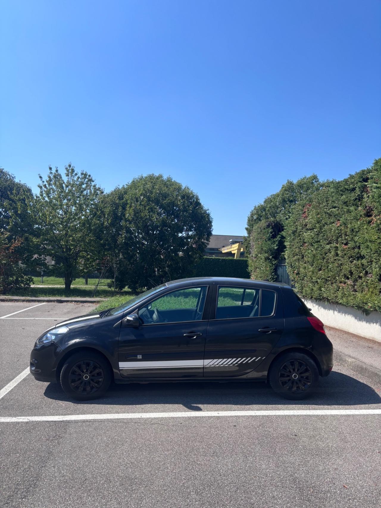 Renault Clio 1.2 16V 5 porte Dynamique