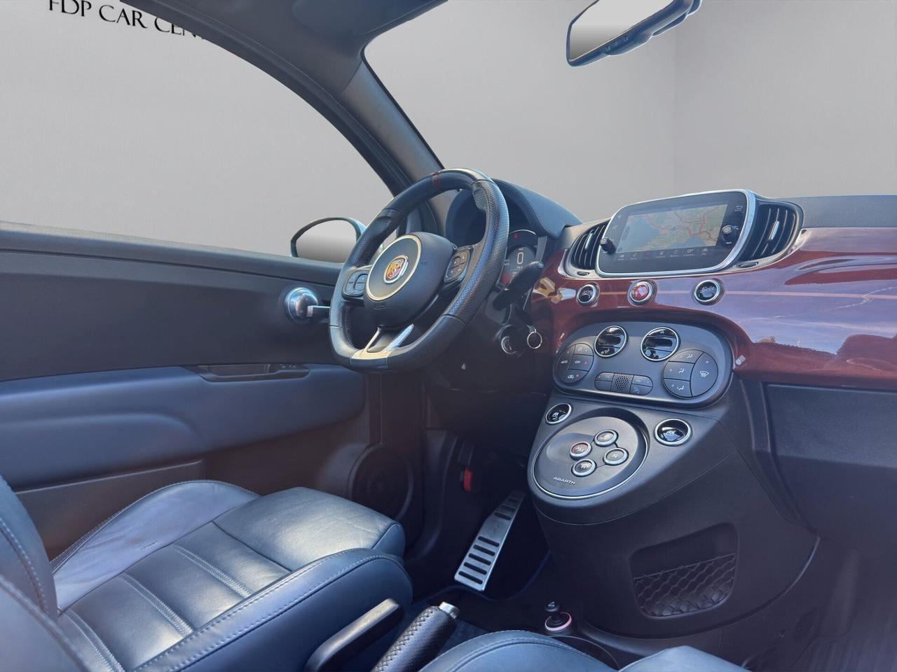 Abarth 695 Cabrio 1.4 Turbo Rivale
