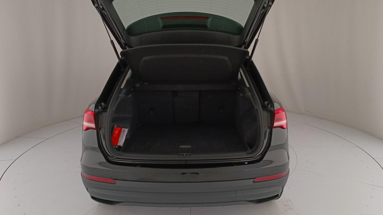 AUDI Q3 II 2018 - Q3 35 2.0 tdi Business s-tronic