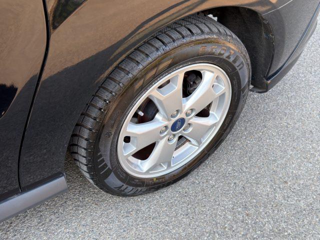 FORD Tourneo Connect 1.5 TDI 7 POSTI