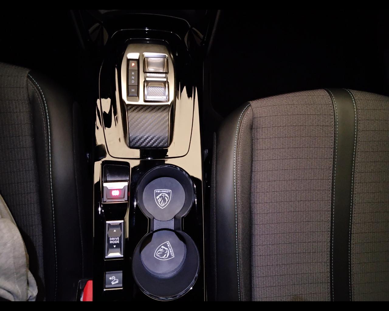 PEUGEOT 2008 II 2023 - 2008 1.5 bluehdi Allure s&s 130cv eat8