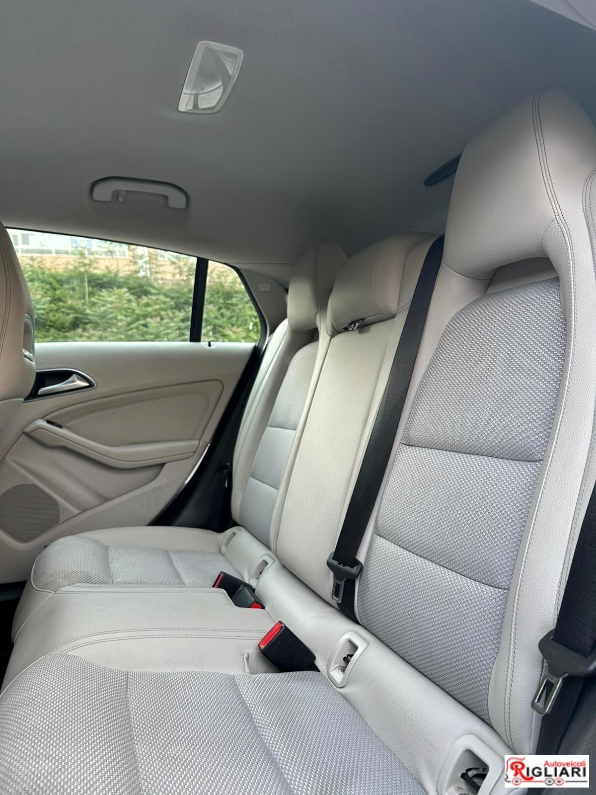 Mercedes-benz CLA 180 d Automatic Business