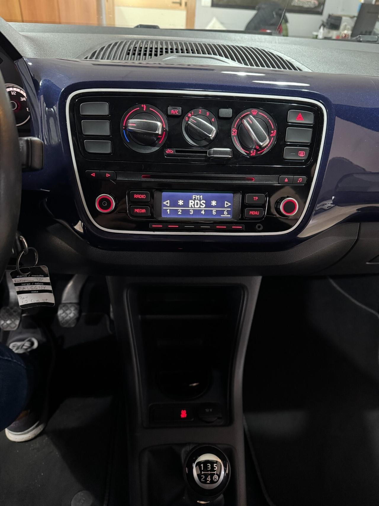 Volkswagen up! 1.0 5p. club 60 cv. OK NEOPATENTATI