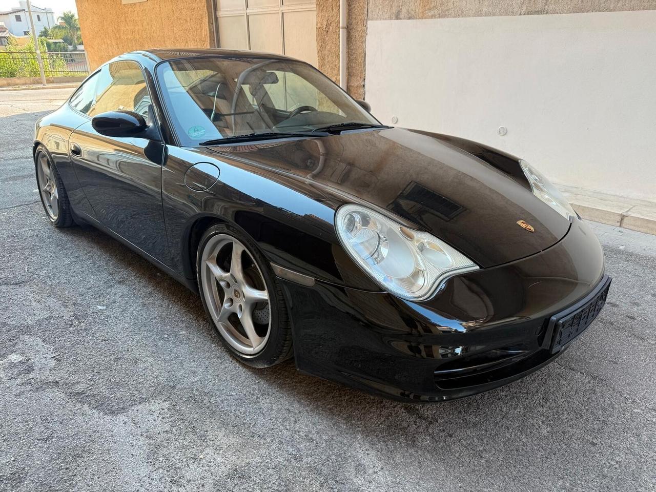 Porsche 911 Carrera 996 3.6 320CV 2001