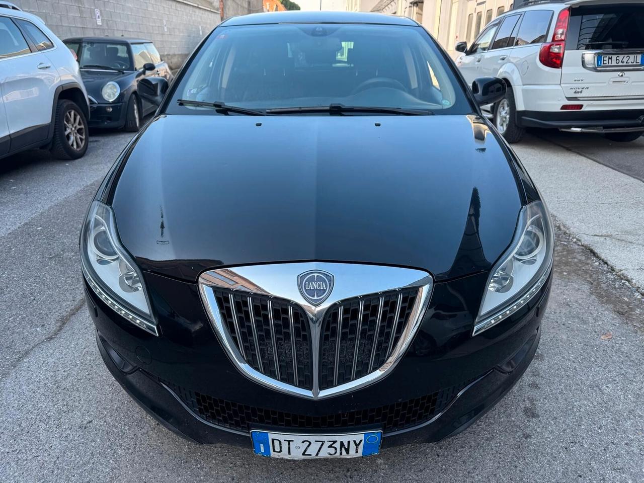 Lancia Delta 1.6 MJT DPF Argento*CERCHI