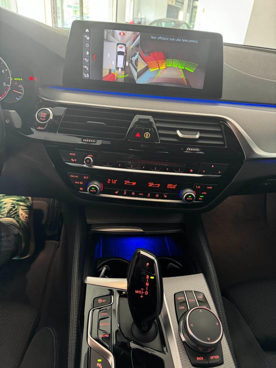 BMW - Serie 5 520 Touring Msport