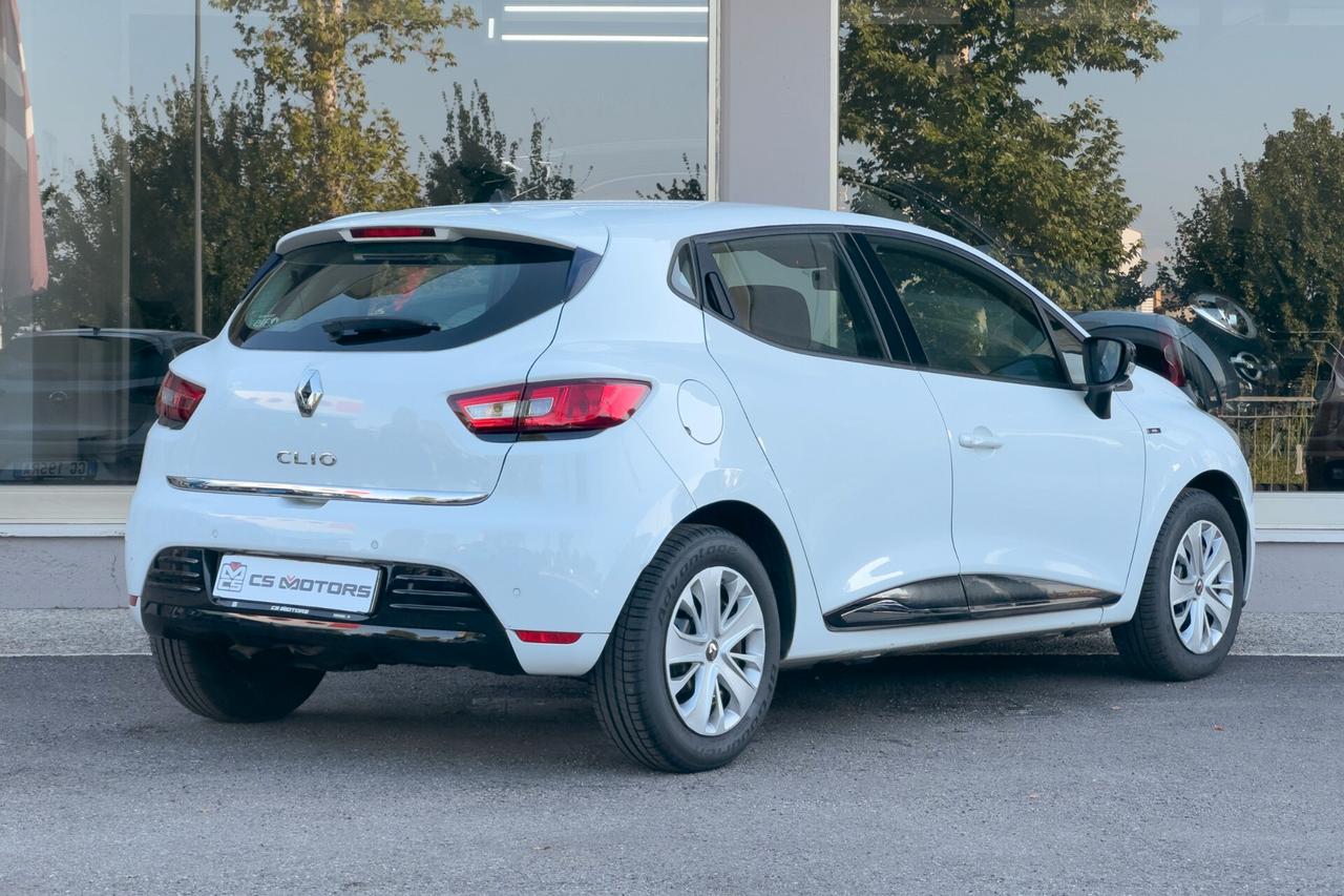 Renault Clio dCi 8V 90 CV 5 porte Moschino Intens