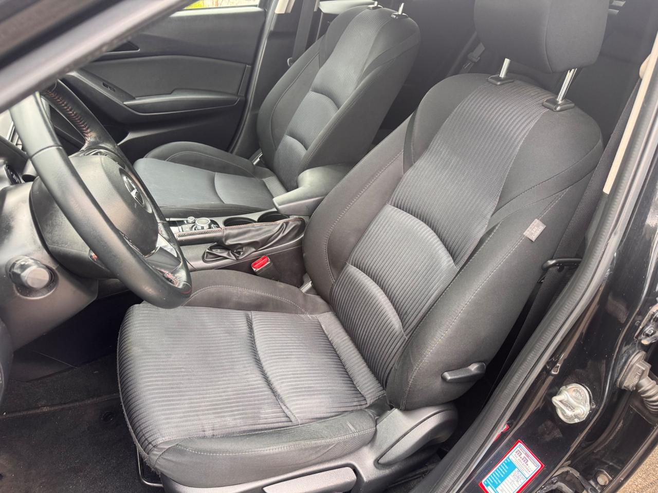 Mazda 3 1.5 Skyactiv-D Exceed garanzia 12 mesi