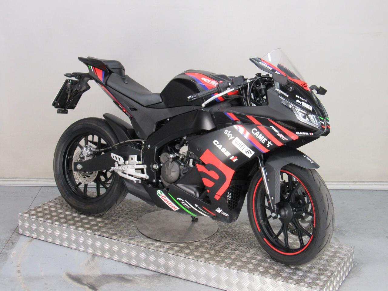 Aprilia RS 125 ABS 11 KW PATENTE A1/B