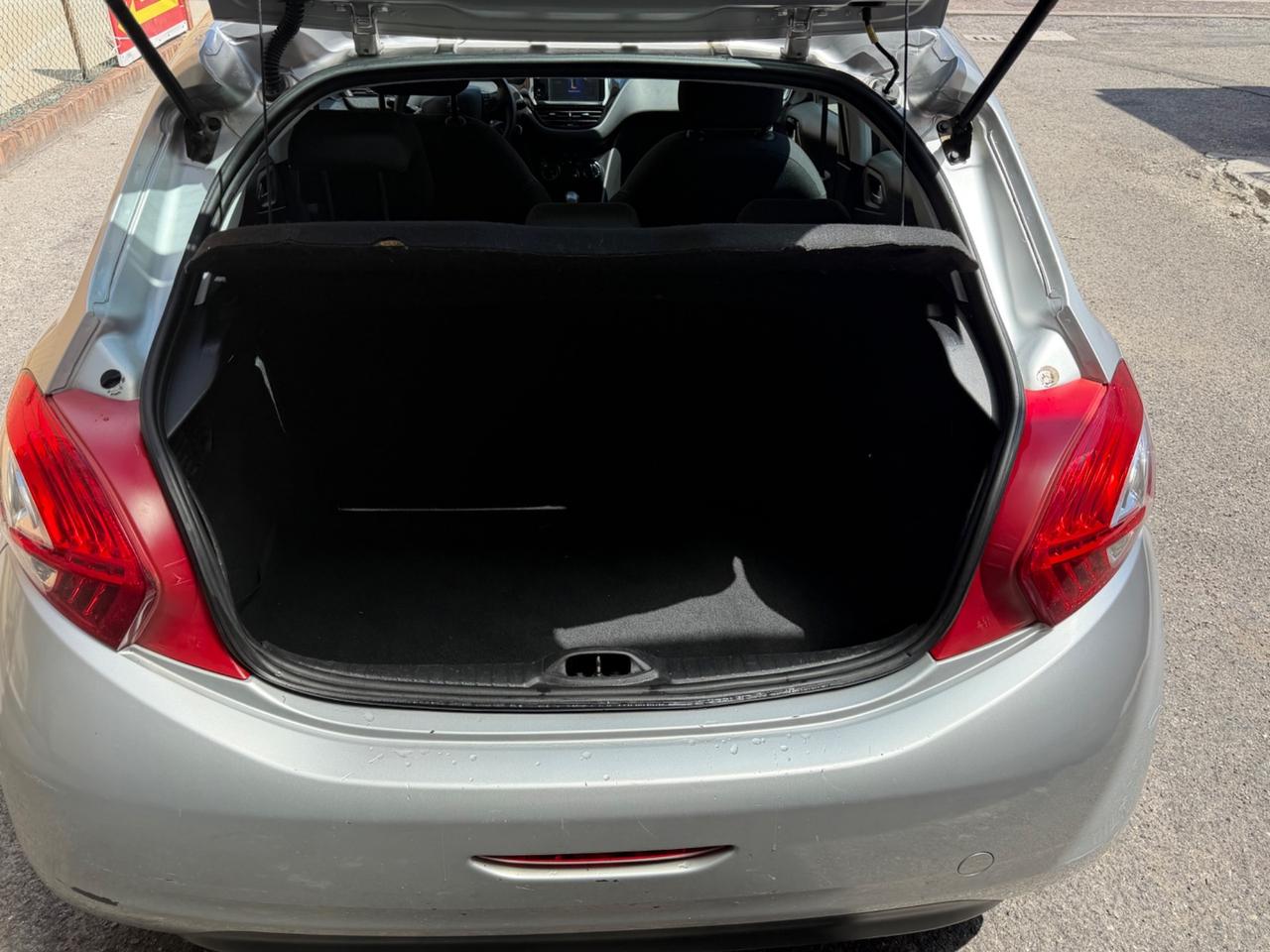 Peugeot 208 1.2 VTi 82 CV 5 porte Access