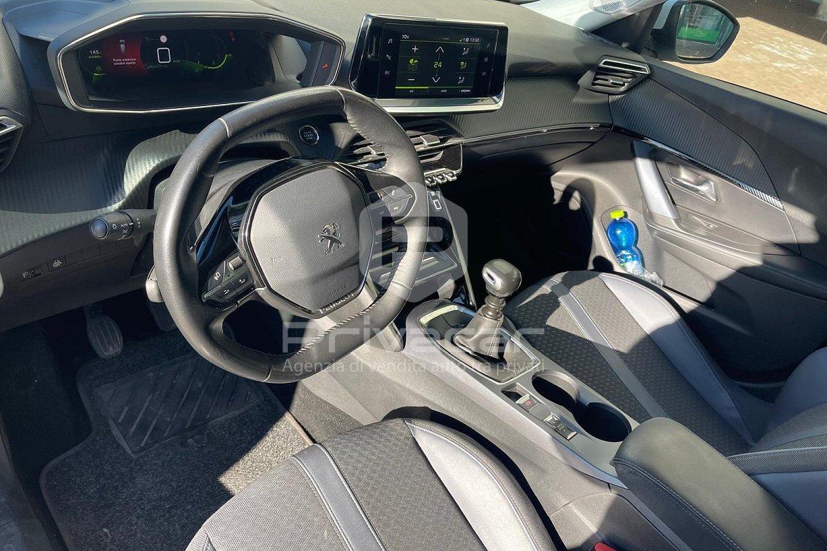 PEUGEOT 2008 PureTech 100 S&S Allure
