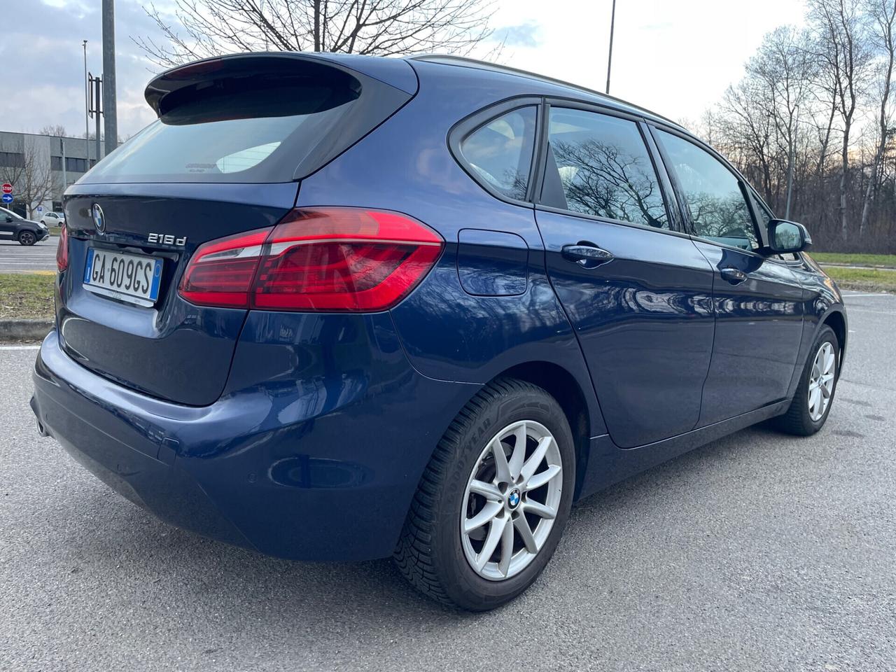 Bmw 216 218d Active Tourer*Neopatentati*Tetto*Navi*
