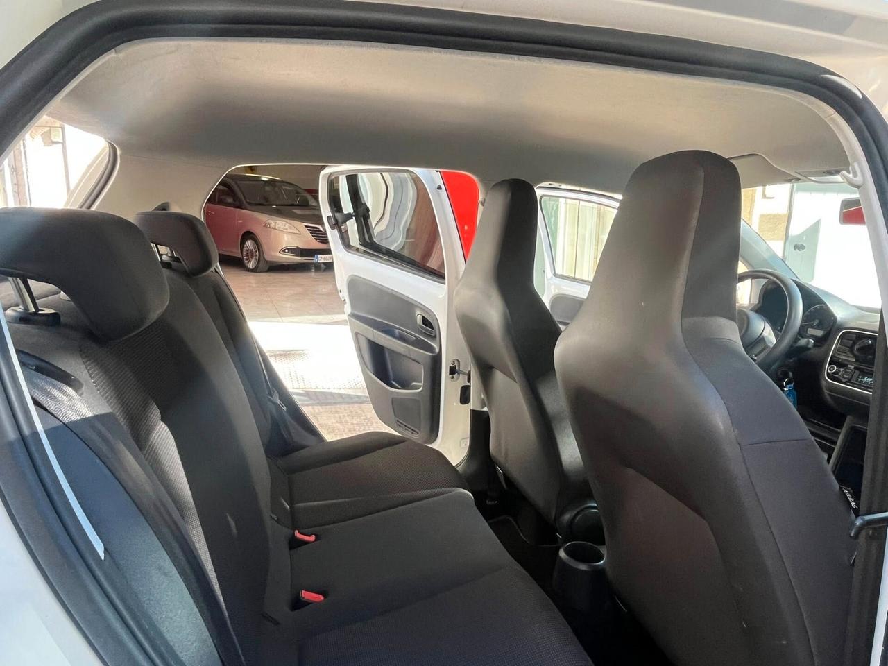Volkswagen up! 1.0 75 CV 5p. move