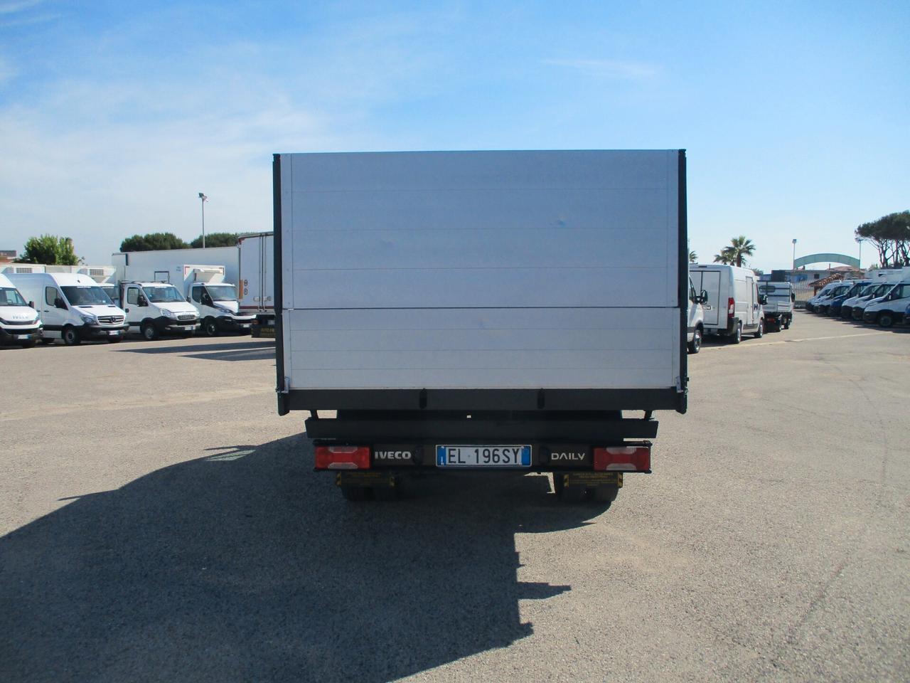 Iveco Daily 35C11 2.3 110CV E5 RIBALTABILE TRILATERALE +SOVRAS