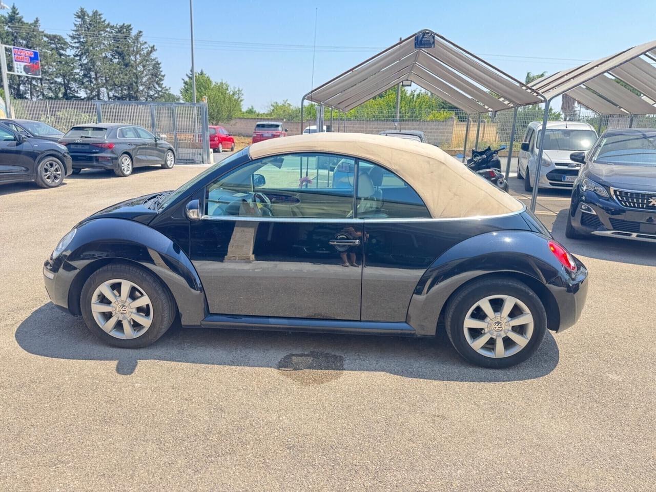 Volkswagen New Beetle 1.9 TDI 105CV Cabrio pelle b