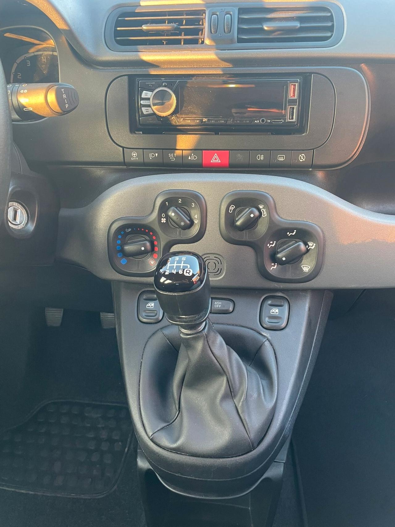 Fiat Panda 1.0 FireFly Hybrid 69CV