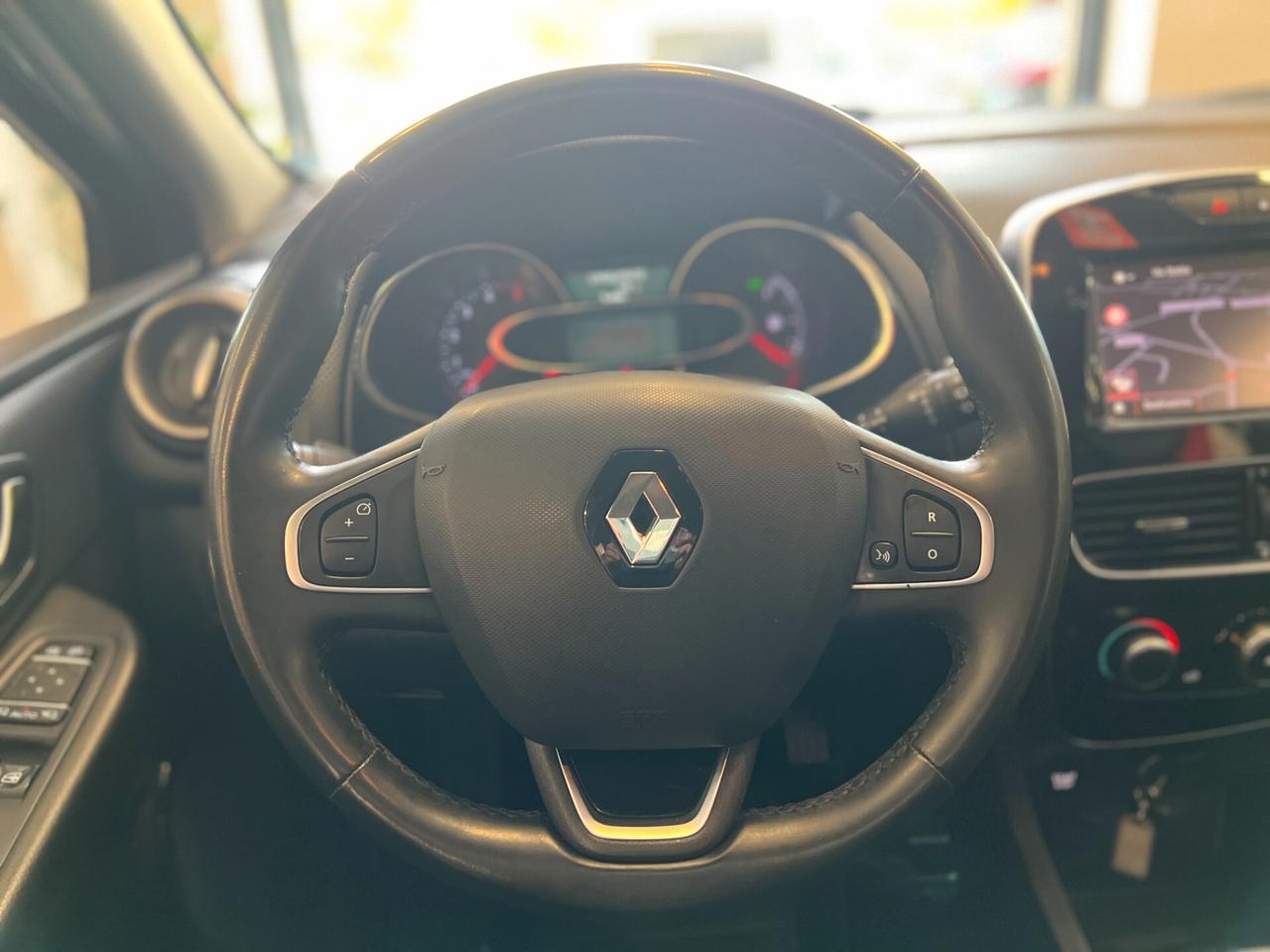Renault Clio dCi 8V 75 CV 5 porte Duel2