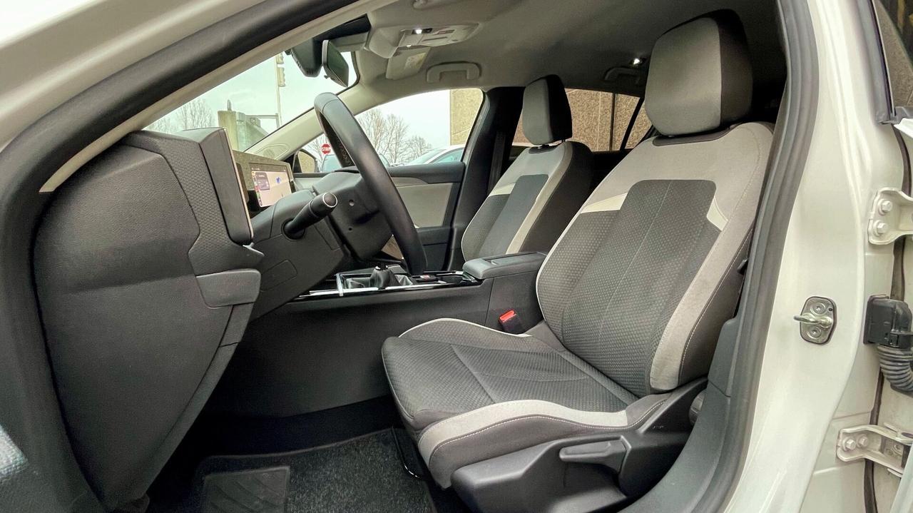 OPEL ASTRA 1.5 TURBO DIESEL BUSINESS ELEGANCE 131CV - FULL LED, VIRTUAL COKPIT, NEOPATENTATI