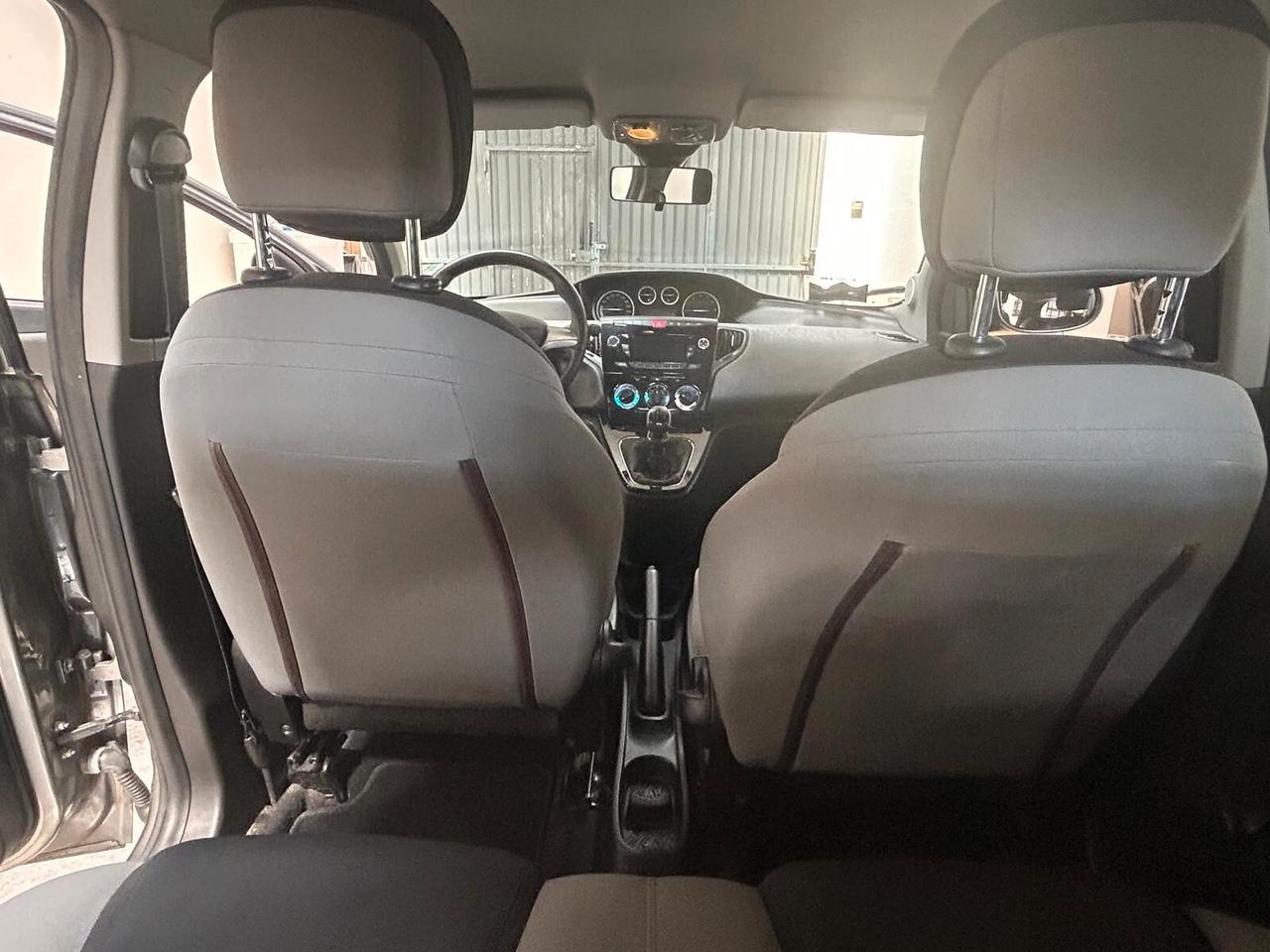 Lancia Ypsilon 0.9 TwinAir 85 CV 5 porte Metano Ecochic Gold