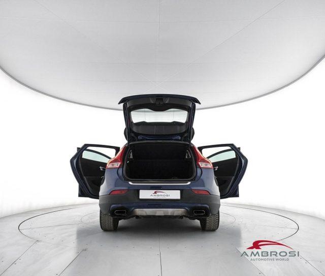 VOLVO V40 Cross Country D2 1.6 Powershift Volvo Ocean Race - PER OPERATORI