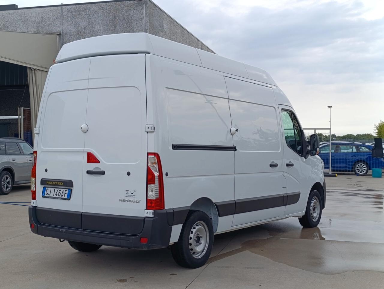 RENAULT Master T35 2.3 energy dci 150cv L2H3 Ice Plus