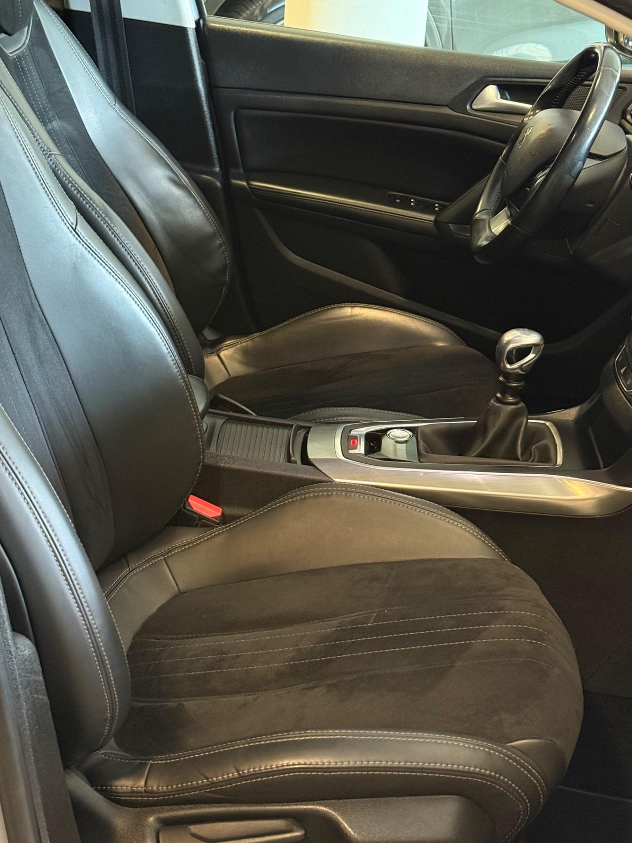 Peugeot 308 BlueHDi 120 S&S Allure
