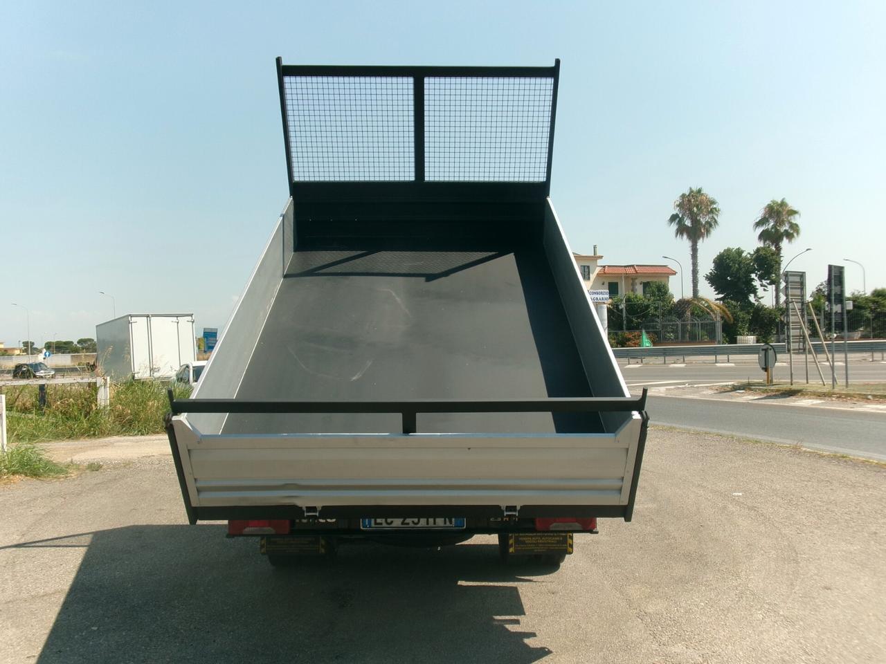 Iveco Daily 35C13 2.3 130CV RIBALTABILE TRILATERALE