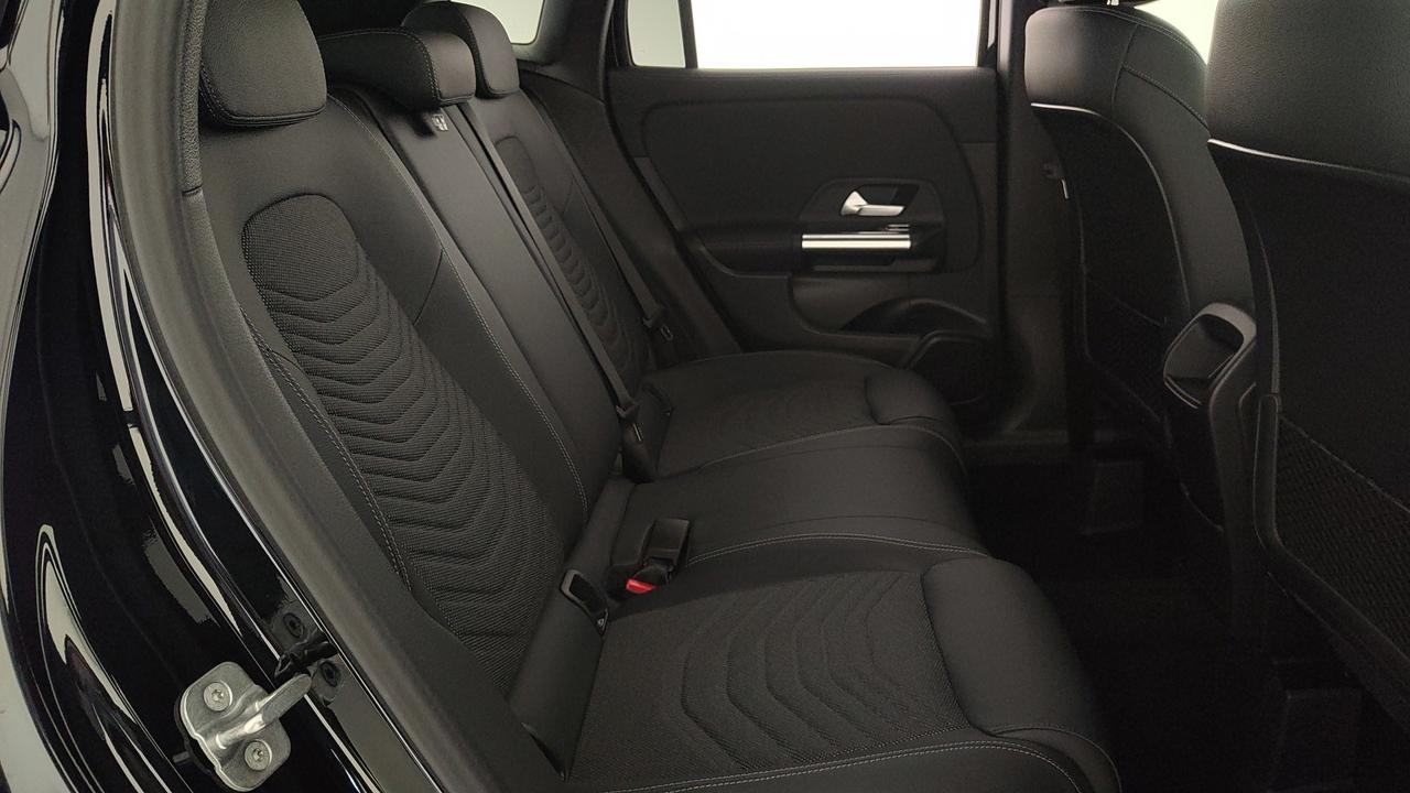 Mercedes-Benz GLA 200 d automatic