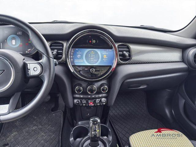 MINI Cooper 5 porte 1.5 Resolute