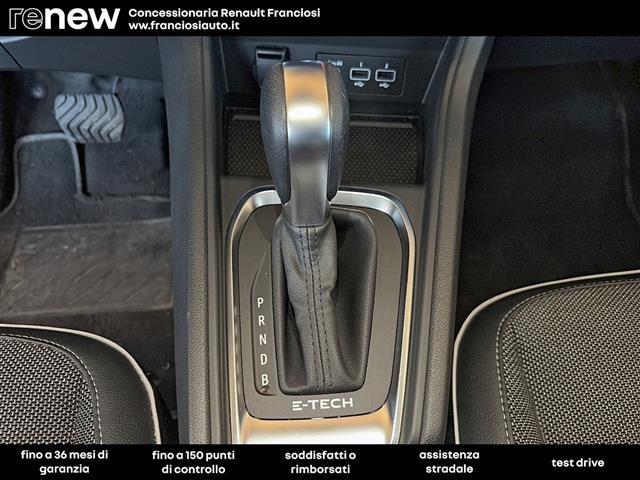 RENAULT Captur E-TECH Hybrid 145 FAST TRACK 2023