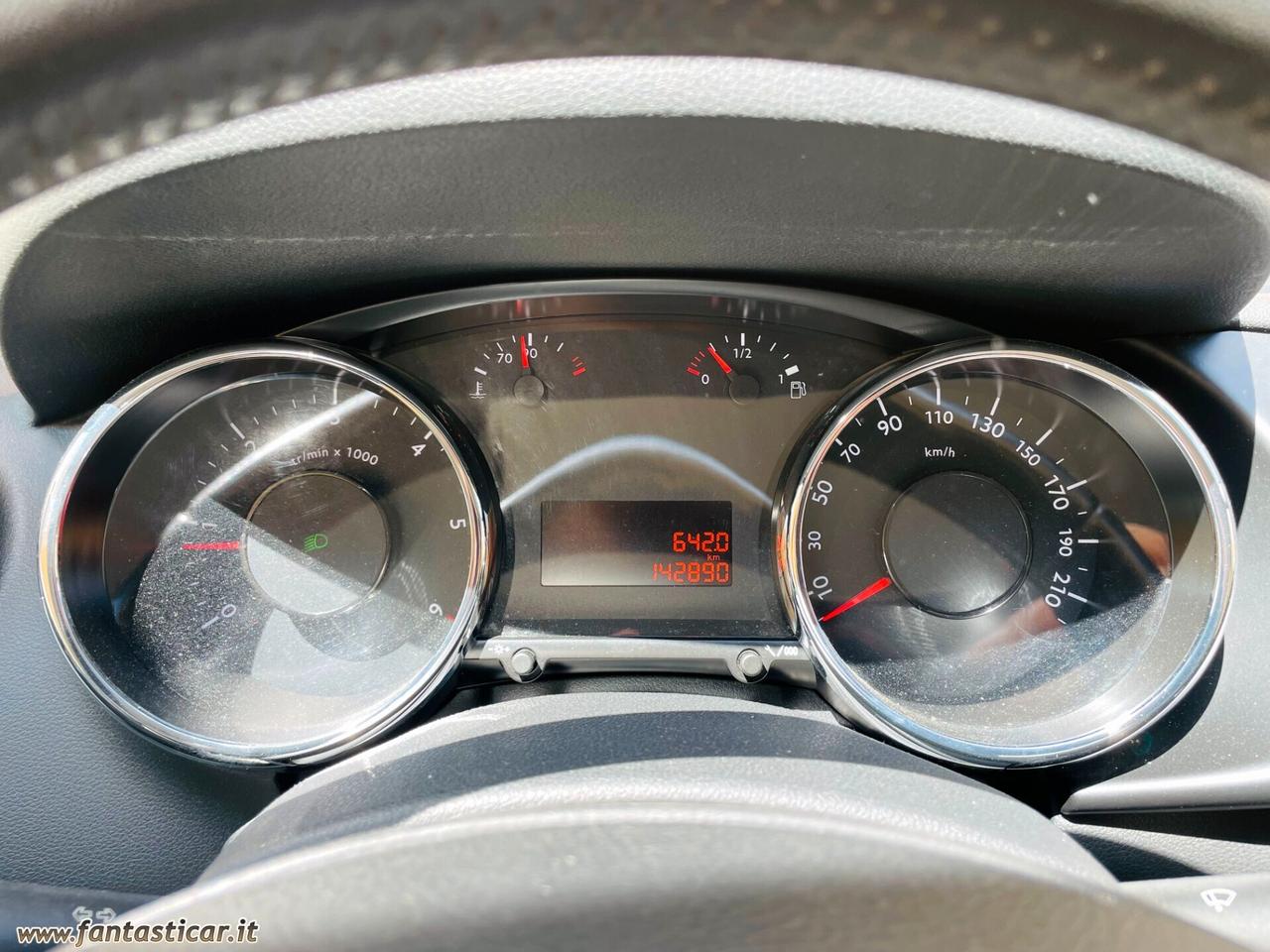 Peugeot 3008 1.6 HDi 115CV Access