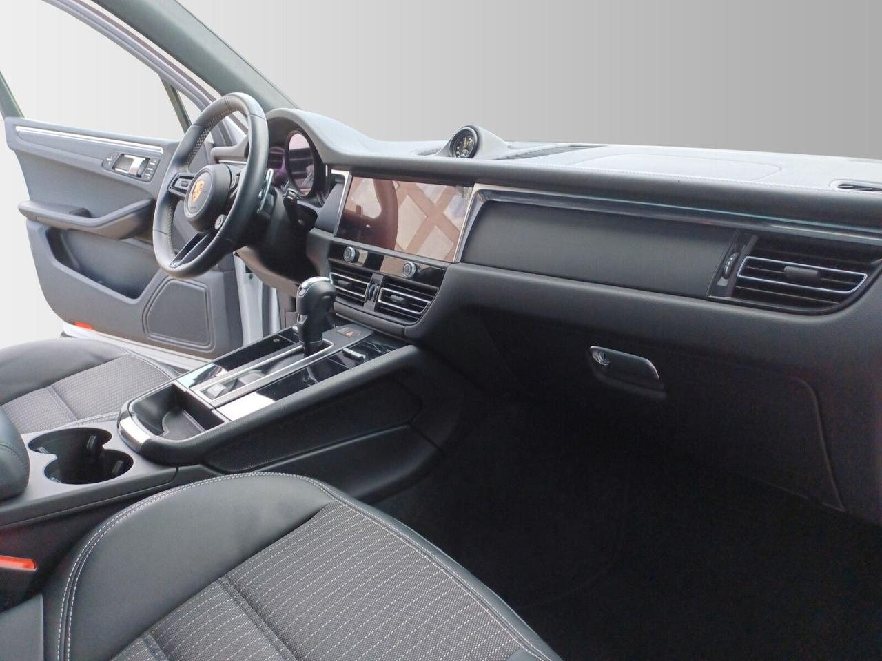 Porsche Macan 2.0 T