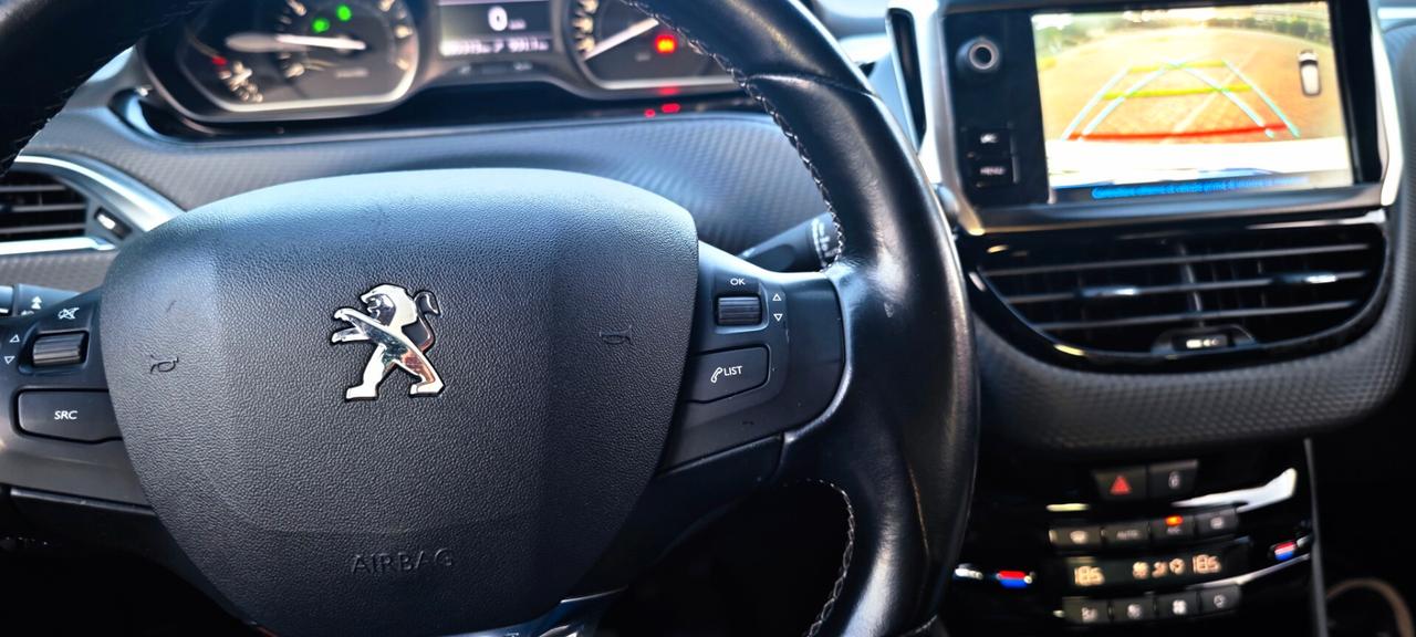 Peugeot 208 PureTech 82 5 porte Allure