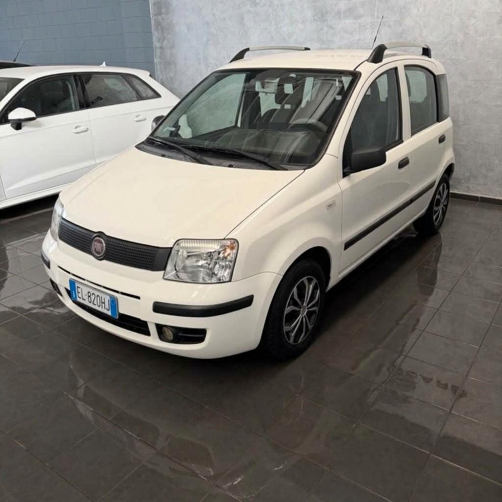 Fiat Panda 1.2 BENZINA NEOPATENTATI