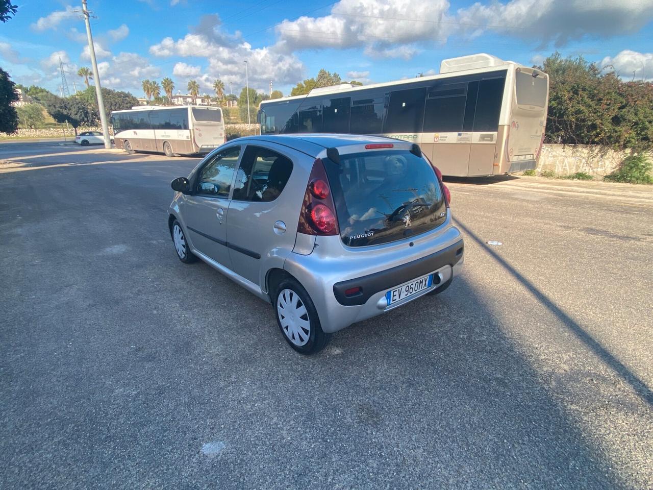 Peugeot 107 1.0 68CV 5p. /solo 130.000 km nuovissima