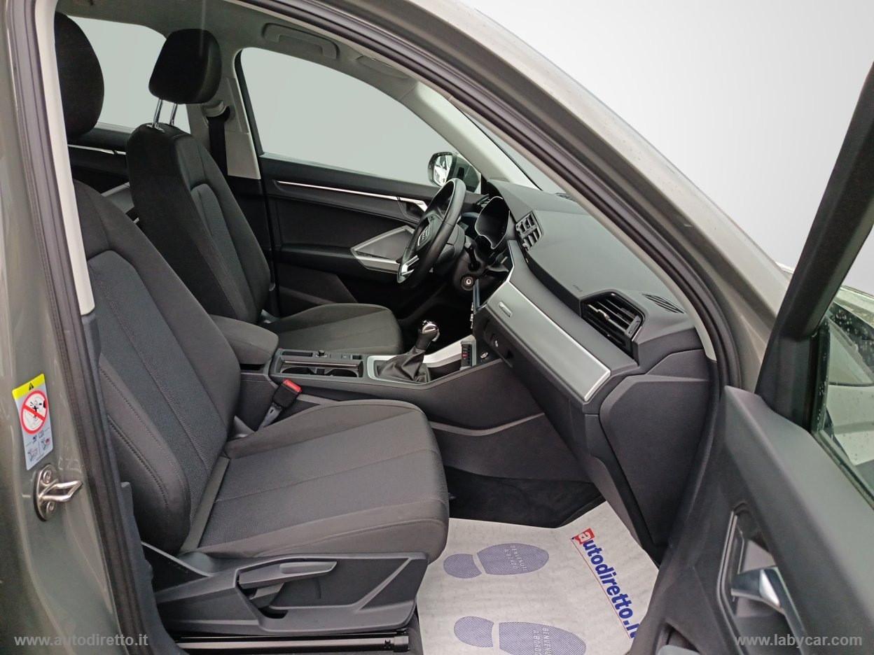 AUDI Q3 35 TDI S tronic BUSINESS