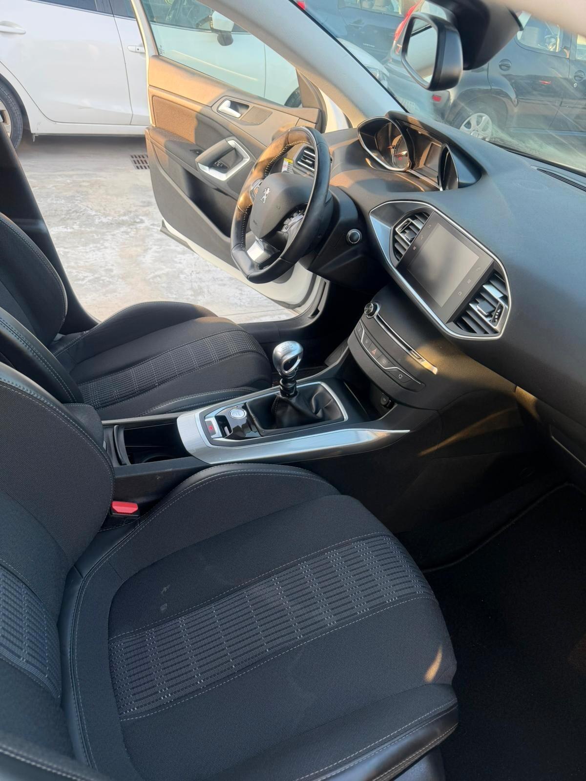 Peugeot 308 BlueHDi 120 S&S EAT6 SW GT Line