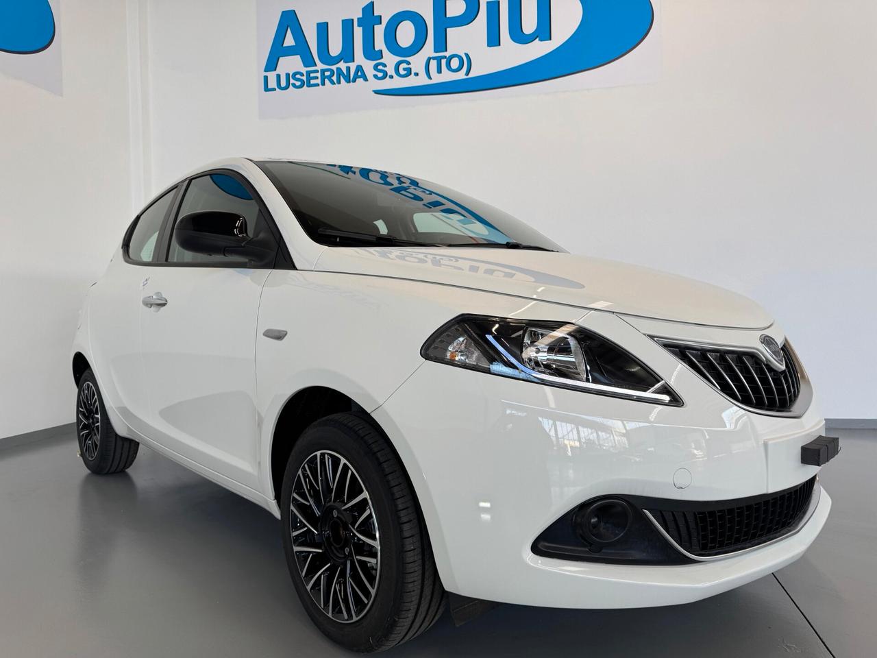 Lancia Ypsilon 1.0 FireFly 5 porte S&S Hybrid Gold Plus 5 posti