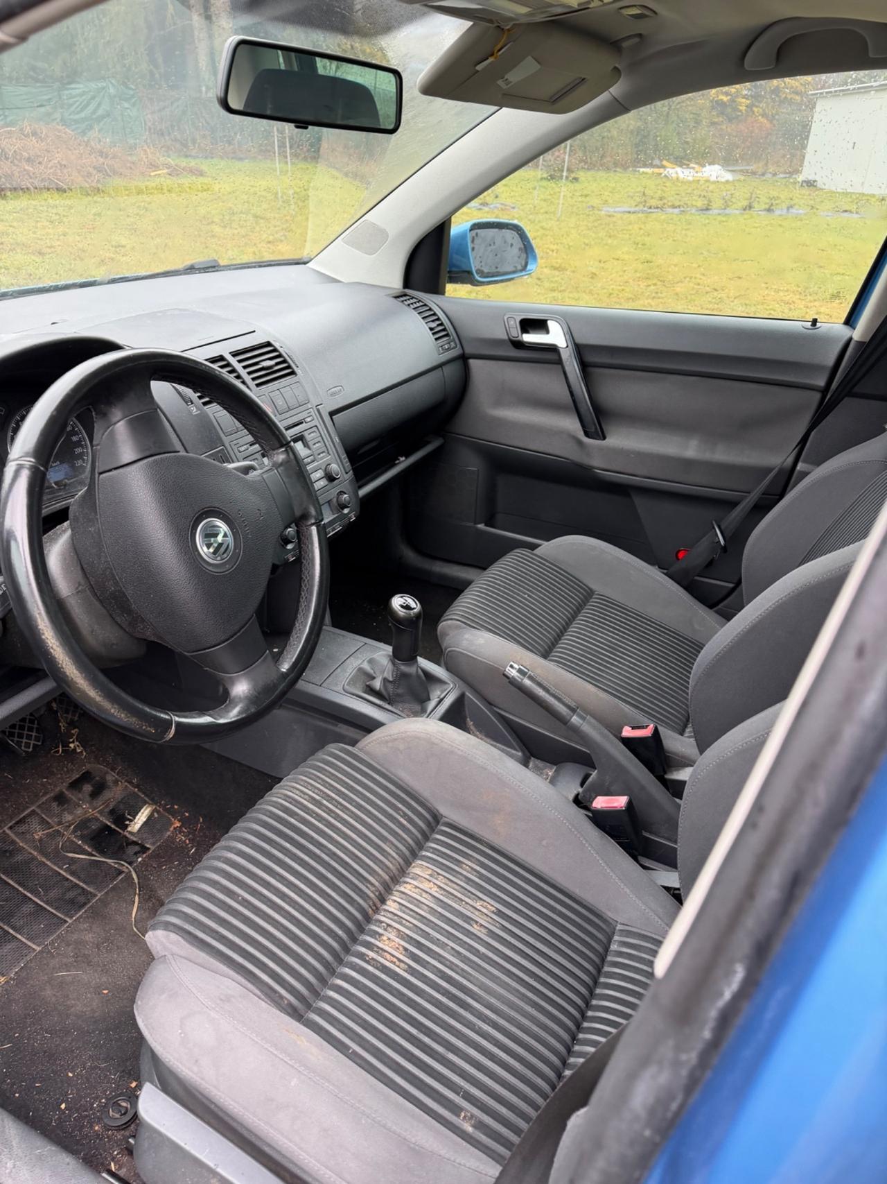 Volkswagen Polo 1.6 5p. Sportline