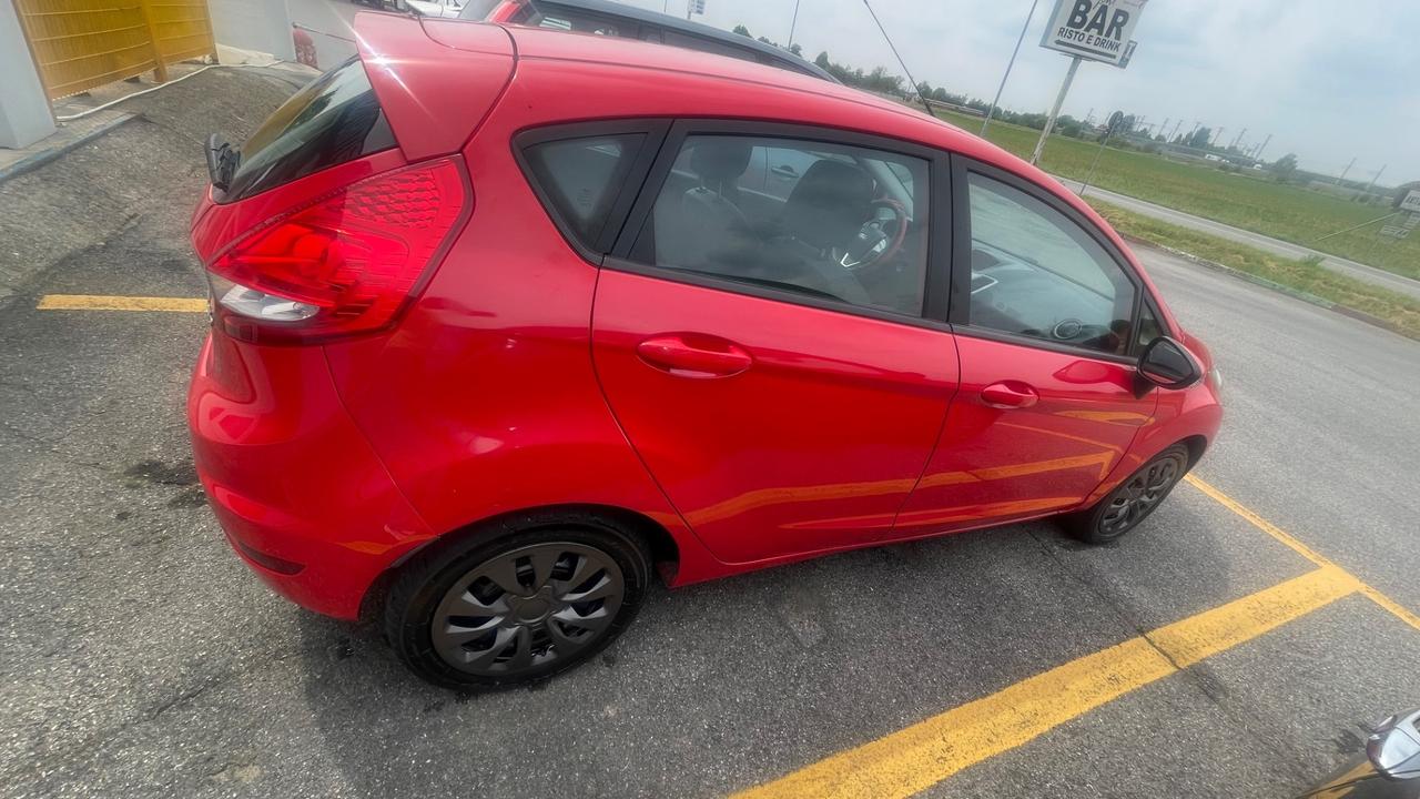 Ford Fiesta Fiesta+ 1.2 82CV 5 porte