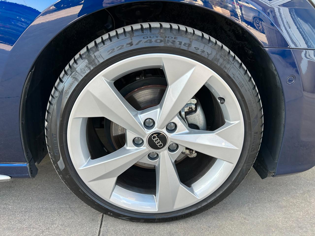 Audi A3 SPB 35 TDI S tronic line edition