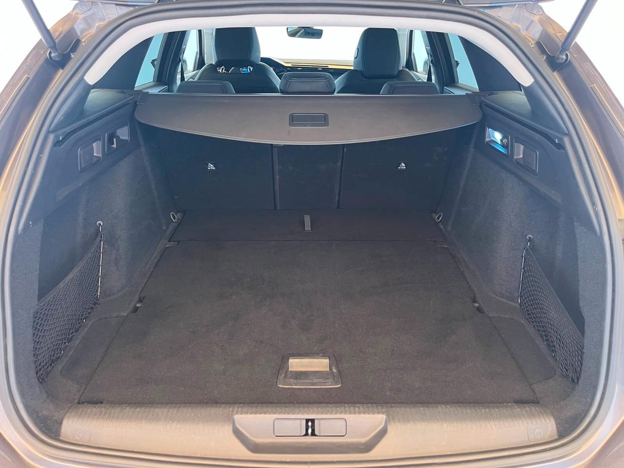 Peugeot 308 - 1.5 bluehdi Allure Pack s