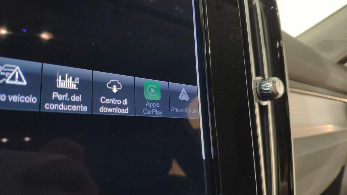 VOLVO Xc40 T2 Geartronic Momentum Pro N-1