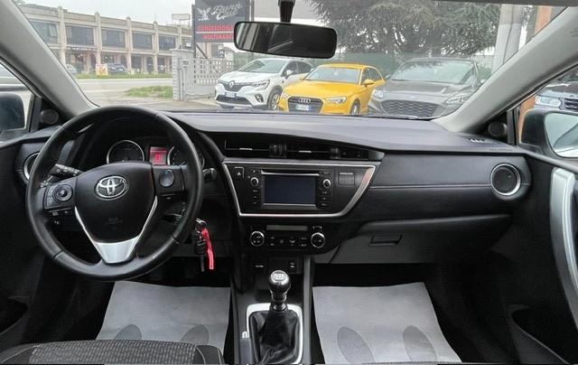 Toyota Auris Touring Sports 1.4 D-4D Lounge