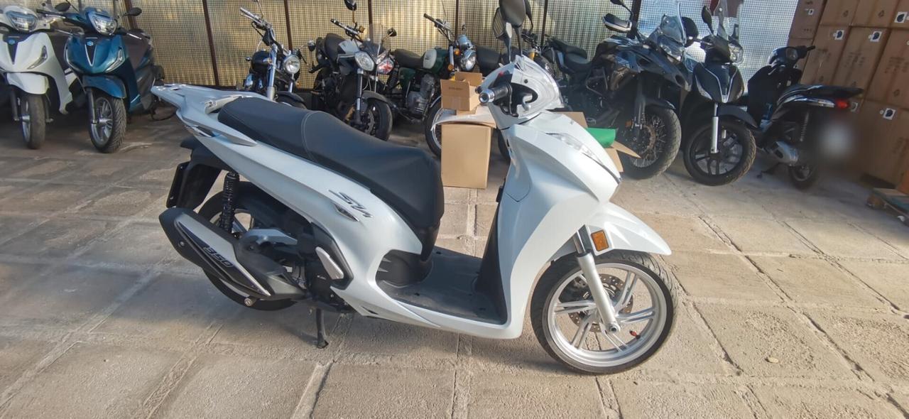 Honda SH 350 del 2021 USATO