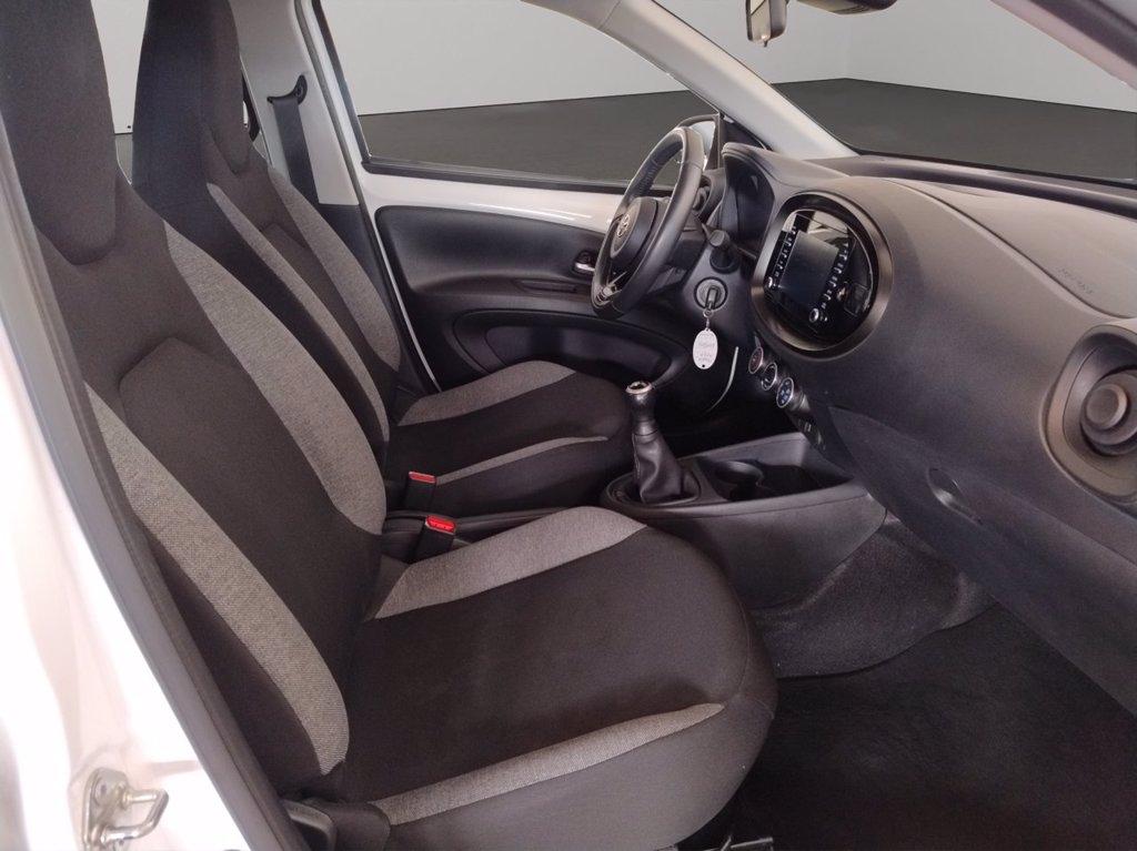 TOYOTA Aygo x 1.0 active 72cv del 2022