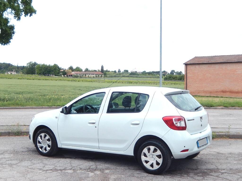 DACIA SANDERO 1.2 impianto GPL -UNIPROPRIETARIO