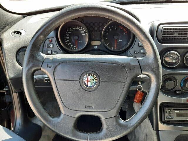Alfa Romeo GTV 2.0i v6 TURBO -- KM 26.000 -1996