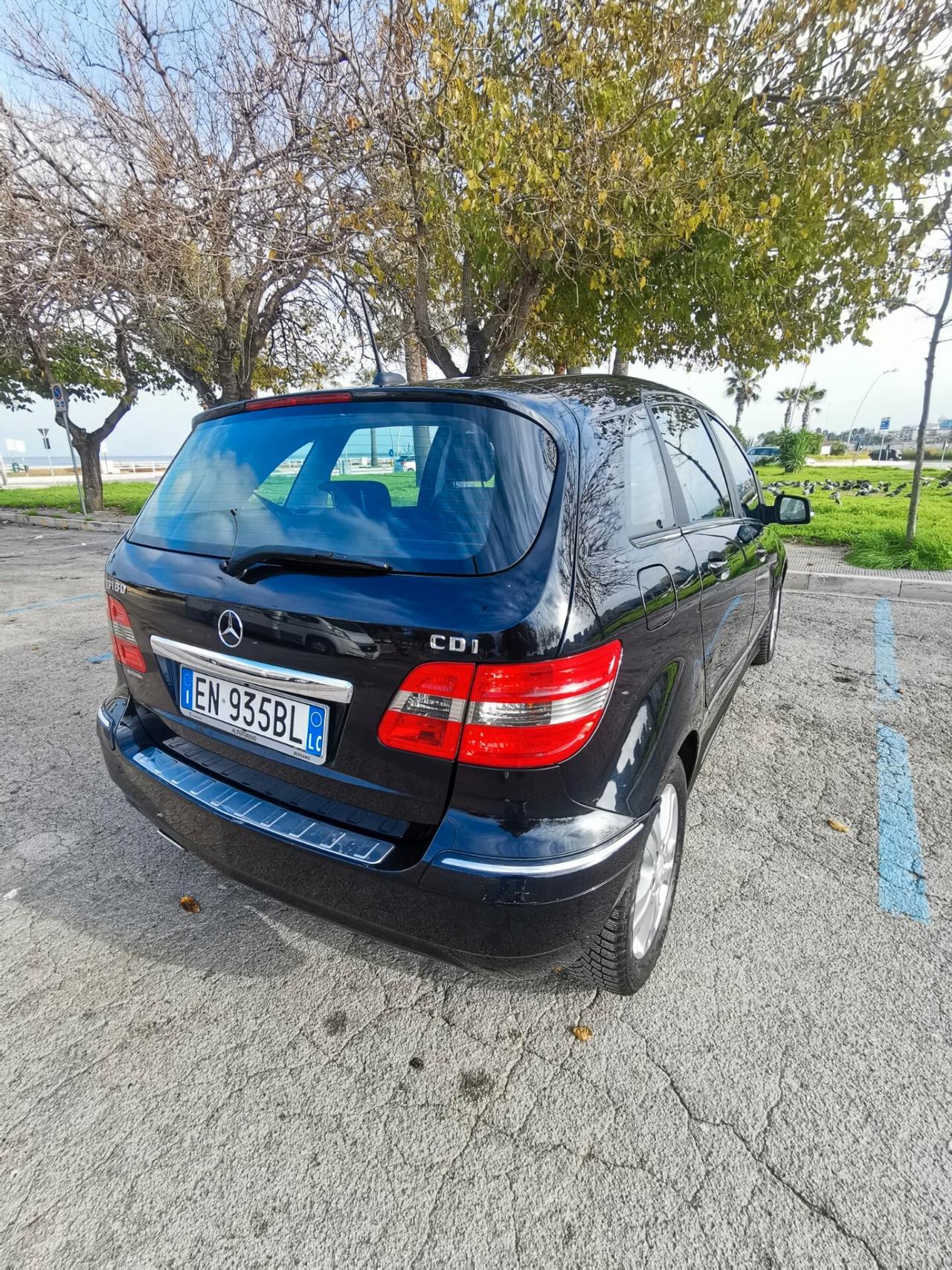 Mercedes-benz B 180 CDI Premium - 2012