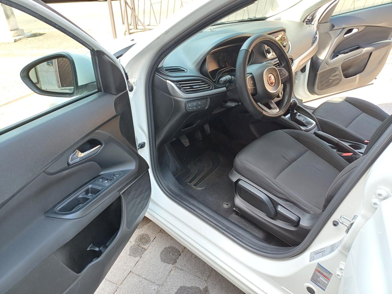 Fiat Tipo 1.6 Mjt S&S 5 porte Lounge
